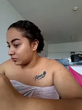 curly girl 31 online show from 04/29/26, 09:21