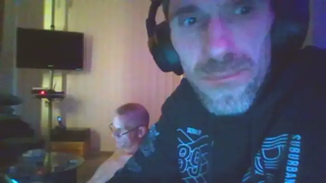 Snapshot of BlnAktivGay chatting on 02/27/26, 11:38 BlnAktivGay online show from 02/27/26, 11:38