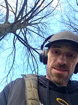 Snapshot of BlnAktivGay chatting on 03/01/26, 01:35 BlnAktivGay online show from 03/01/26, 01:35