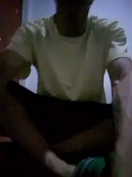 Snapshot of angelguere chatting on 03/05/26, 02:07 angelguere online show from 03/05/26, 02:07