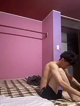 Snapshot of angelguere chatting on 03/18/26, 01:31 angelguere online show from 03/18/26, 01:31