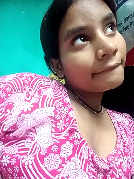 Snapshot of SANDHYAHOTKUMARI chatting on 07/18/26, 04:44 SANDHYAHOTKUMARI online show from 07/18/26, 04:44