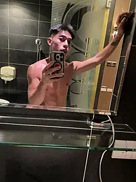 Snapshot of Yooo17 chatting on 02/13/26, 03:30 Yooo17 online show from 02/13/26, 03:30