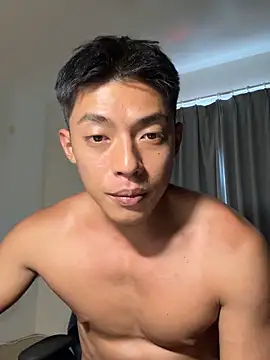 Snapshot of Yooo17 chatting on 03/24/26, 06:51 Yooo17 online show from 03/24/26, 06:51