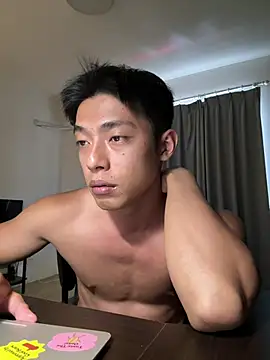 Snapshot of Yooo17 chatting on 04/16/26, 08:15 Yooo17 online show from 04/16/26, 08:15