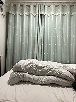 ruanruan05 online show from 03/06/26, 12:56