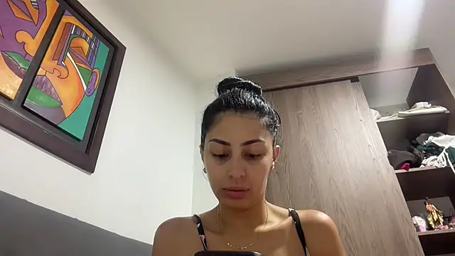 AbrilSantosxo online show from 06/26/26, 12:31