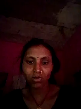 Snapshot of Juli_rathore chatting on 02/01/26, 03:16 Juli rathore online show from 02/01/26, 03:16