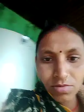 Snapshot of Juli_rathore chatting on 02/02/26, 02:32 Juli rathore online show from 02/02/26, 02:32