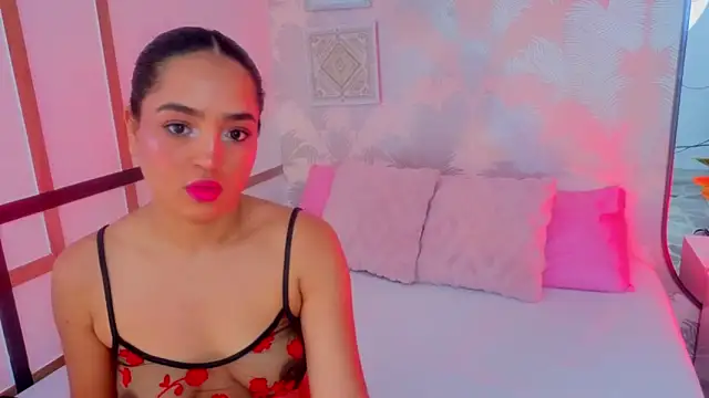 Emma Thompssonn online show from 04/26/26, 12:14