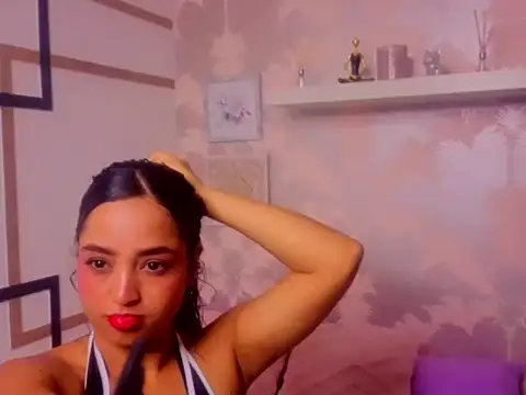 Emma Thompssonn online show from 06/11/26, 12:25
