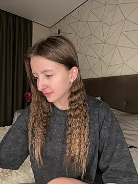 Dream Woman4U online show from 04/13/26, 03:23