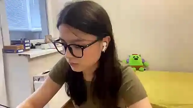 SaintMari online show from 06/19/26, 02:32