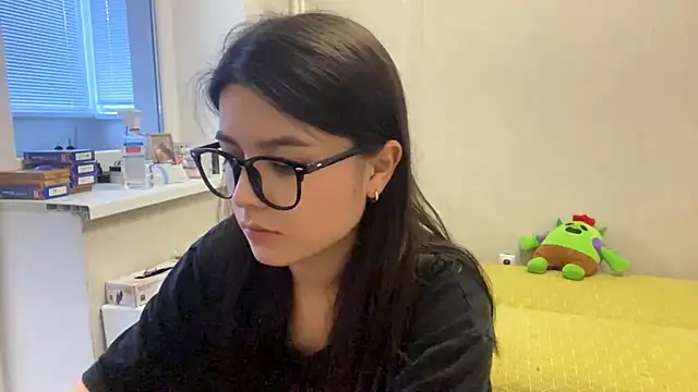 SaintMari online show from 06/21/26, 02:30