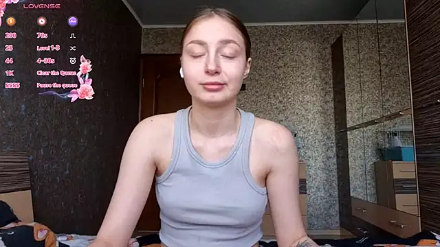 Snapshot of MousyHello chatting on 02/27/26, 05:51 MousyHello online show from 02/27/26, 05:51