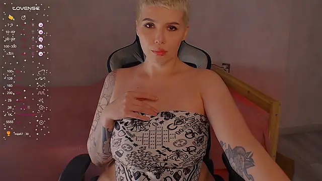 Elise Day online show from 06/24/26, 04:28