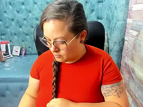 Sarah Boobs  online show from 05/08/26, 03:45