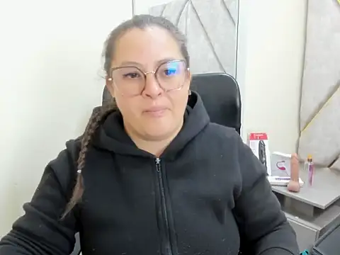 Sarah Boobs  online show from 05/10/26, 03:12