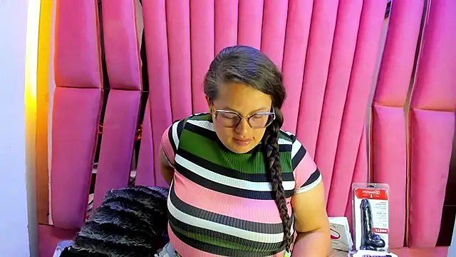 Sarah Boobs  online show from 06/26/26, 04:39