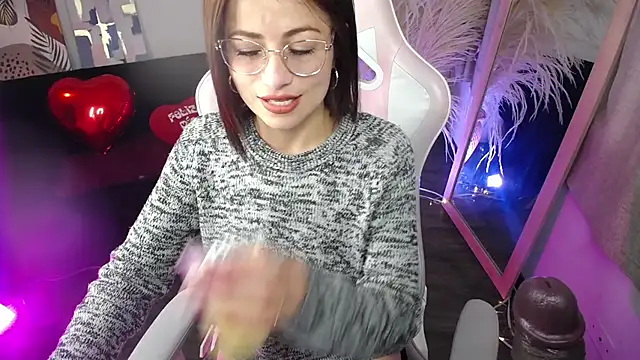teylo80as online show from 05/11/26, 12:11