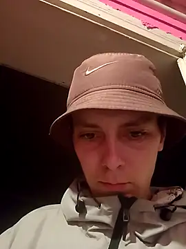 Snapshot of 1423Ret chatting on 03/11/26, 07:53 1423Ret online show from 03/11/26, 07:53