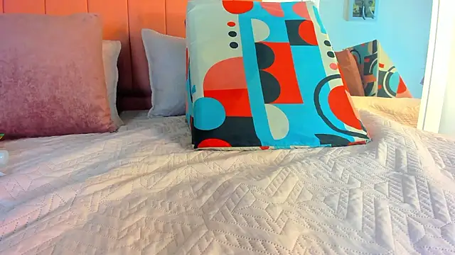 Snapshot of rose_thompson19 chatting on 01/31/26, 07:12 rose thompson19 online show from 01/31/26, 07:12