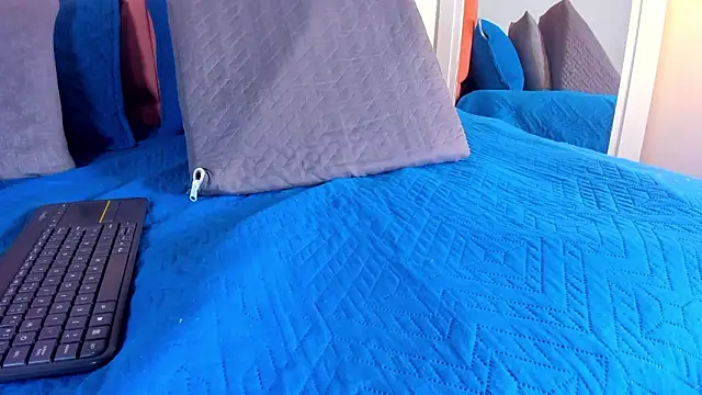 Snapshot of rose_thompson19 chatting on 02/04/26, 07:09 rose thompson19 online show from 02/04/26, 07:09