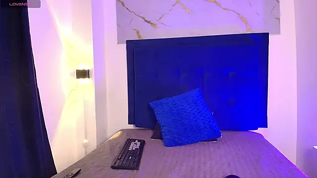 Snapshot of Parker_Noah chatting on 01/16/26, 08:02 Parker Noah online show from 01/16/26, 08:02