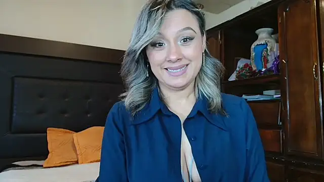 aitanalove  online show from 05/07/26, 11:32