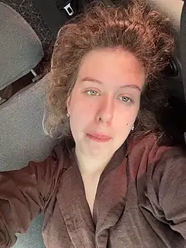 LilianBliss online show from 05/17/26, 08:23