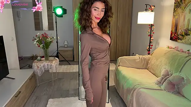 AyanaLys online show from 06/24/26, 07:24