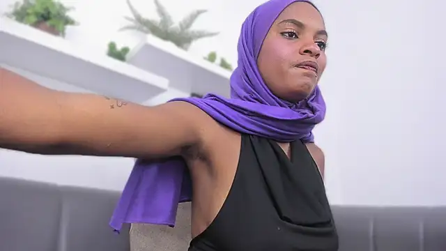 Amira Alzahra online show from 06/20/26, 06:00