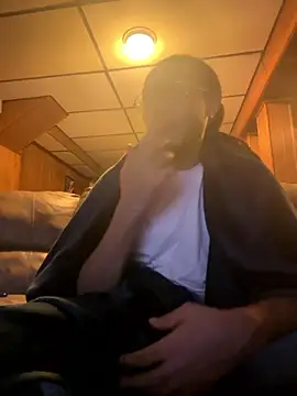 Snapshot of givemeabreak34 chatting on 01/15/26, 11:19 givemeabreak34 online show from 01/15/26, 11:19