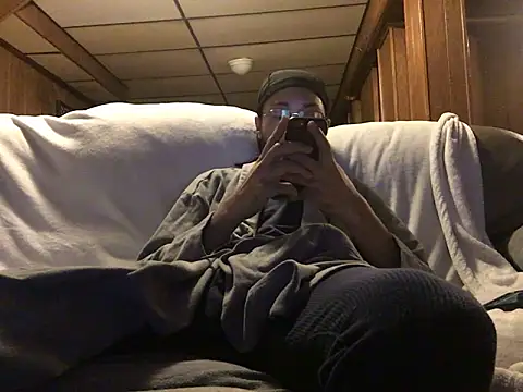 Snapshot of givemeabreak34 chatting on 02/02/26, 10:30 givemeabreak34 online show from 02/02/26, 10:30