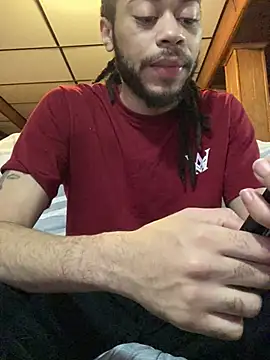 Snapshot of givemeabreak34 chatting on 02/26/26, 11:04 givemeabreak34 online show from 02/26/26, 11:04