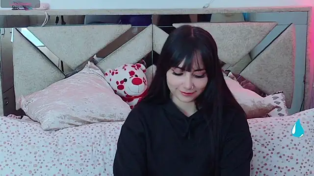 Snapshot of Sabrinaaa__ chatting on 07/16/26, 03:18 Sabrinaaa online show from 07/16/26, 03:18