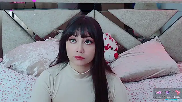 Snapshot of Sabrinaaa__ chatting on 07/23/26, 04:27 Sabrinaaa online show from 07/23/26, 04:27