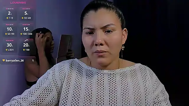 Snapshot of Helena-Paola chatting on 03/06/26, 01:57 Helena-Paola online show from 03/06/26, 01:57