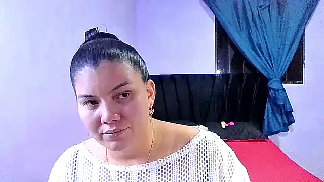 Snapshot of Helena-Paola chatting on 03/15/26, 05:13 Helena-Paola online show from 03/15/26, 05:13