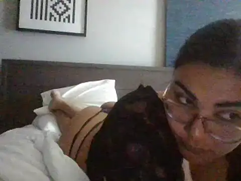 Snapshot of ladystichita chatting on 03/21/26, 04:32 ladystichita online show from 03/21/26, 04:32