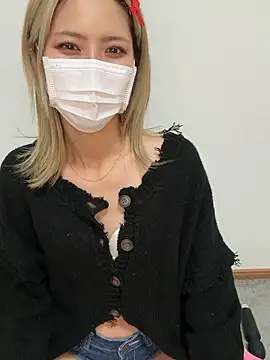 Snapshot of yumi0025 chatting on 02/20/26, 05:26 yumi0025 online show from 02/20/26, 05:26