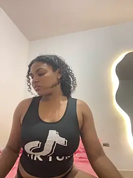 Valerii  smithh online show from 04/23/26, 02:02