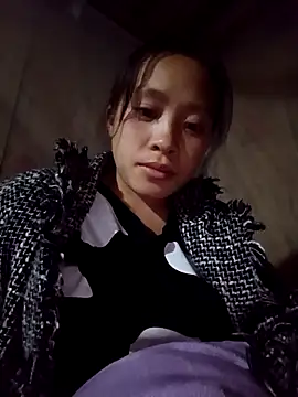 Snapshot of Hari-saka chatting on 01/19/26, 01:48 Hari-saka online show from 01/19/26, 01:48