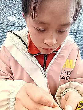 Snapshot of Hari-saka chatting on 02/20/26, 03:47 Hari-saka online show from 02/20/26, 03:47