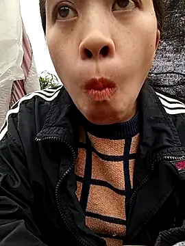 Snapshot of Hari-saka chatting on 02/22/26, 02:02 Hari-saka online show from 02/22/26, 02:02