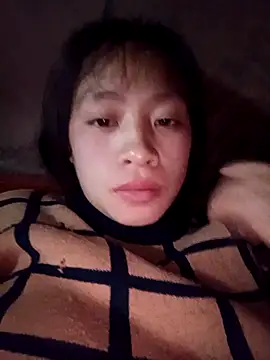 Snapshot of Hari-saka chatting on 02/24/26, 04:05 Hari-saka online show from 02/24/26, 04:05