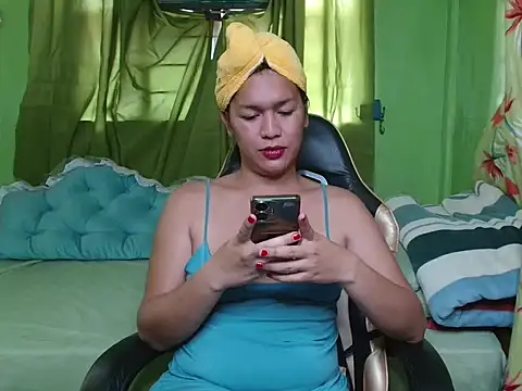 Snapshot of urslutscarlet chatting on 03/16/26, 06:50 urslutscarlet online show from 03/16/26, 06:50