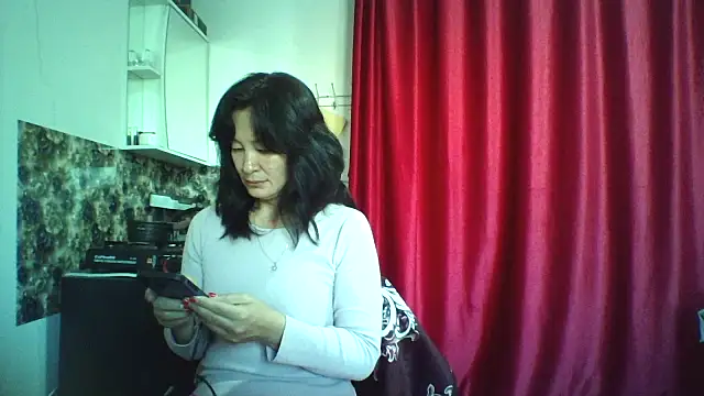 Snapshot of bella2322 chatting on 03/29/26, 02:55 bella2322 online show from 03/29/26, 02:55