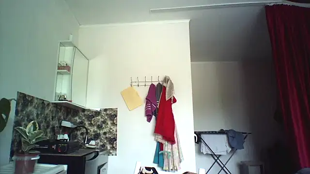 Snapshot of bella2322 chatting on 05/01/26, 04:39 bella2322 online show from 05/01/26, 04:39