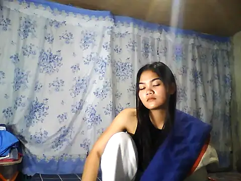 PinaySkinnyJust18 online show from 03/26/26, 10:04